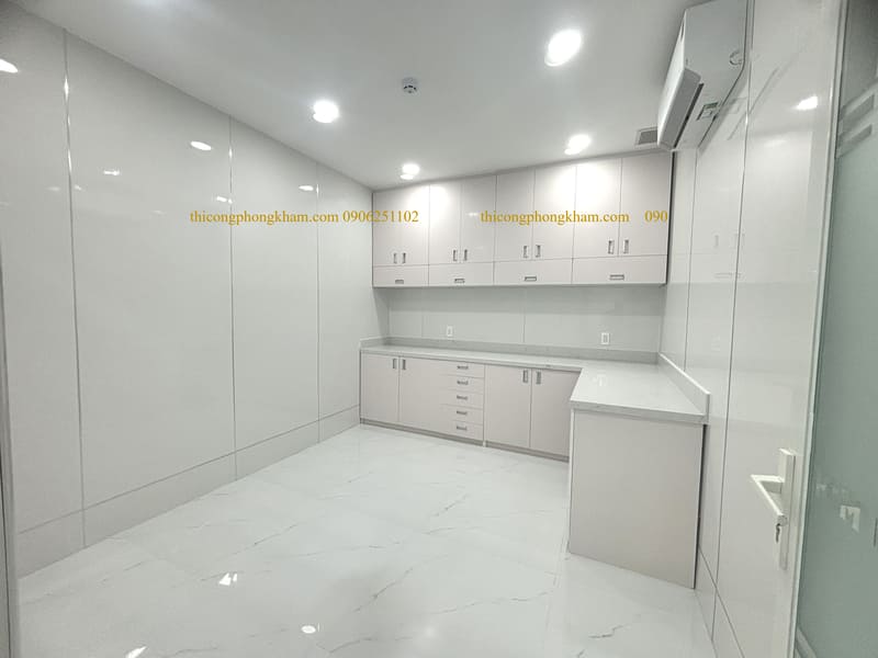 Tủ phòng vô trùng khu sạch phòng khám nha khoa OZE